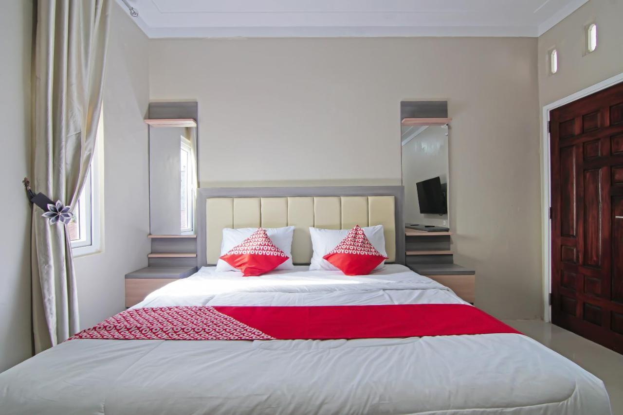 Oyo 91681 Raysa Homestay เปกันบารู ภายนอก รูปภาพ
