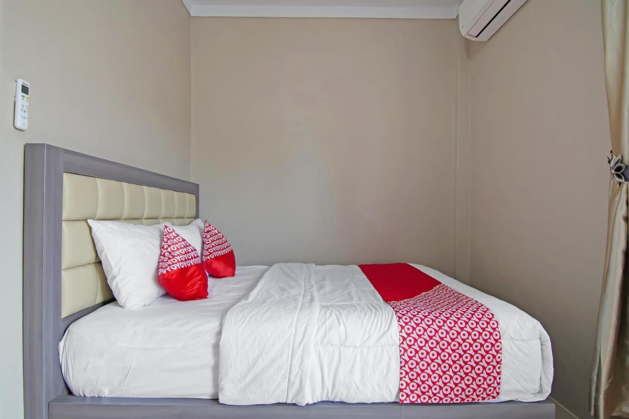 Oyo 91681 Raysa Homestay เปกันบารู ภายนอก รูปภาพ